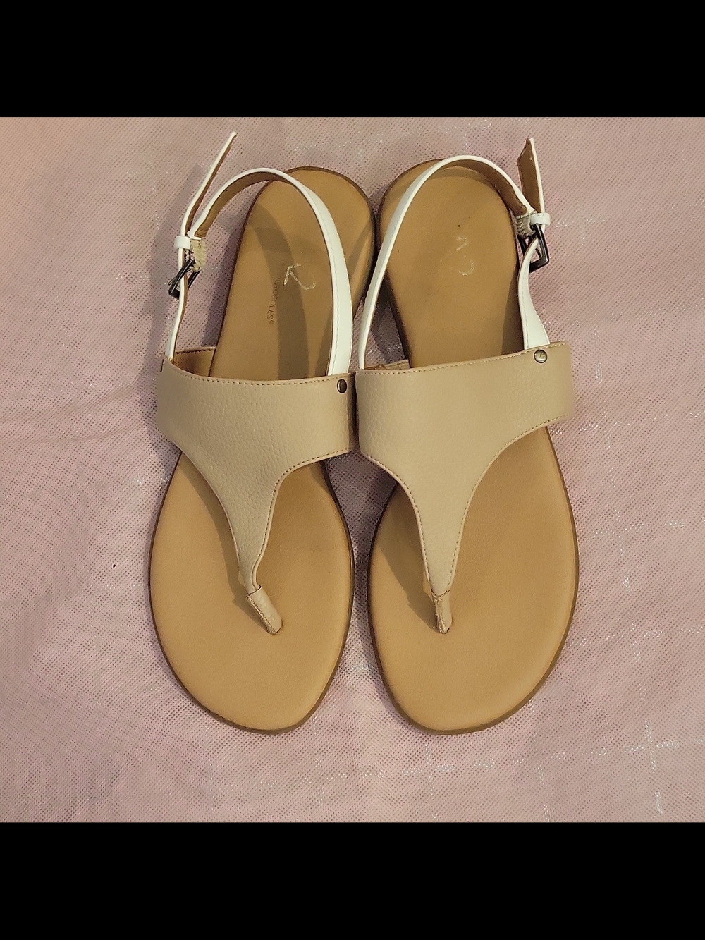 A2 By Aerosoles Beige Pebbled Leather with Gold Colors, Sz 8.5
